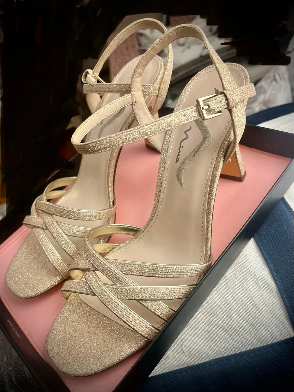 Size 10W Nina Amina Sandals    Gold Strappy Ankle‑Buckle Heels - Women